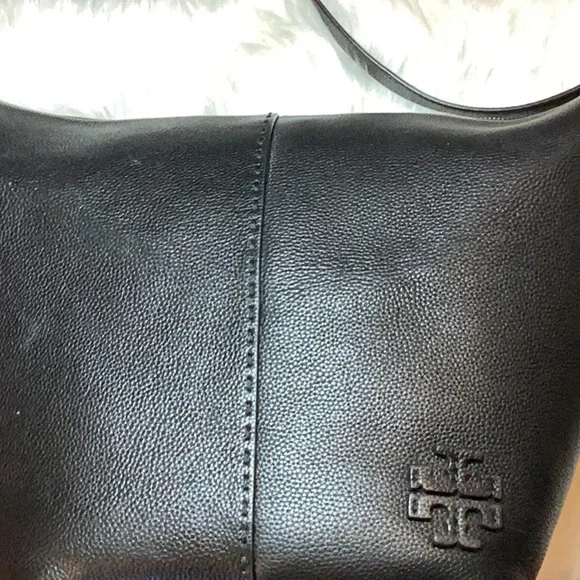 Authentic Tory Burch Black Pebbled Leather McGraw Bucket Bag - Picture 3 of 8